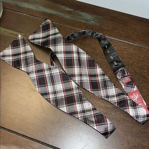 Classy Penguin Black White Red Plaid Tartan 100% silk Print mens bow neck tie